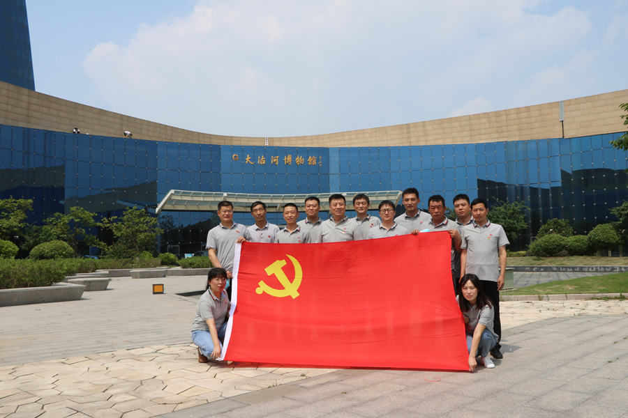 青島創(chuàng)新公司黨支部組織全體黨員、入黨積極分子前往膠州市大沽河博物館黨史館參觀學(xué)習(xí)